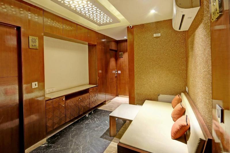 Fabhotel Kyra - Near Airport Road Ahmedabad Exterior photo
